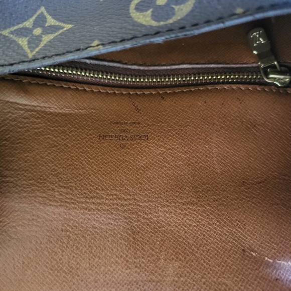 LOUIS VUITTON Monogram Saint Cloud MM..Authentic..w/COA - Picture 7 of 12